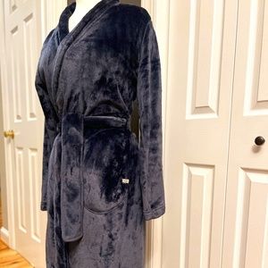 UGG Robe. Navy. Women's Size Large. Never worn.  Terry inside. Silky smooth out